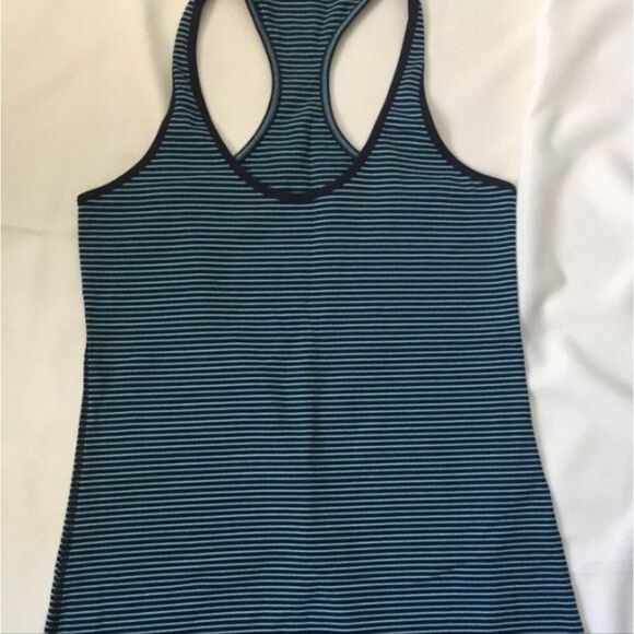 Lululemon Os Tank Blue Navy Striped Top Shirt Womens Sleeveless Athletic Gym - Picture 14 of 16
